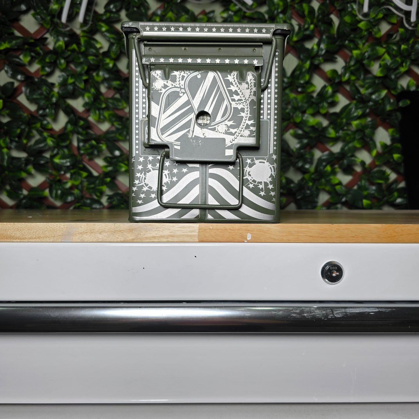 Skull and guns engraved ammo can 50 cal